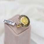 انگشتر ورساچه